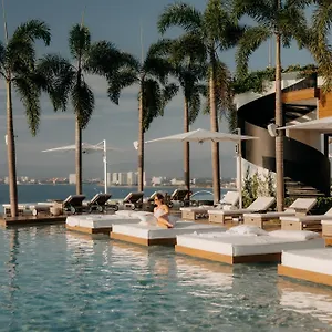 **** Hotel Maxwell Residences Romantic Zone Mexico